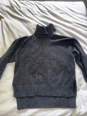 H&M Women's Dark Gray Turtleneck Sweater, XS